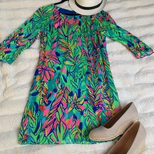 Lilly Pulitzer silk dress with sleeves.
